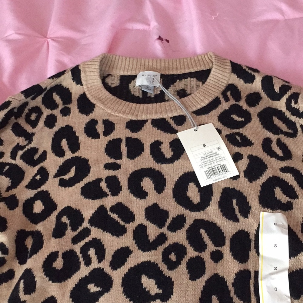 Sweater - Picture 2 of 2